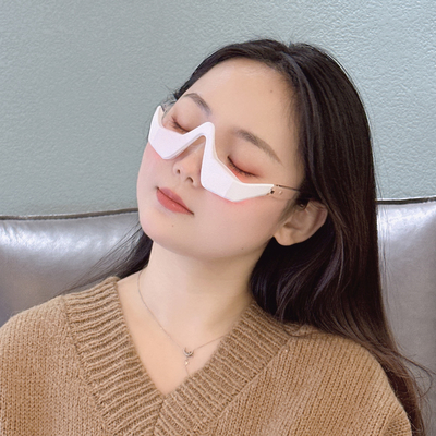 NO 방수 안구 마사저 2 in 1 장치는 빨간 빛 치료 및 마이크로 전류 EMS