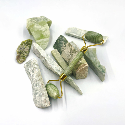100% 천연 Xiuyan Stone Jade Roller Gua Sha Face Lift 및 피부 강화용 세트
